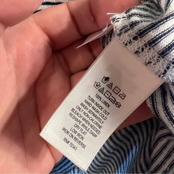 Adrienne Vittadini 100% Linen Roll Tab Sleeve Top Size Medium - Picture 7 of 8